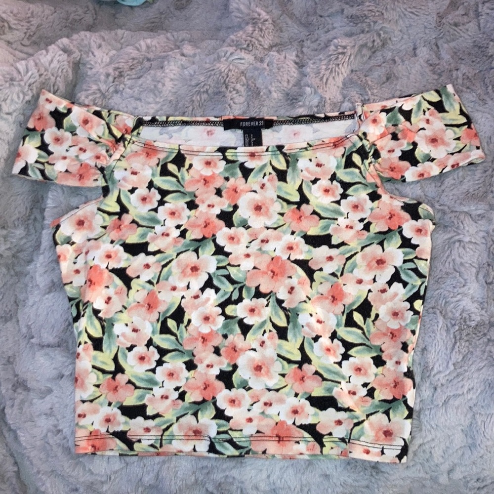 Black off the shoulder tank top✨with flowers 🌸 !